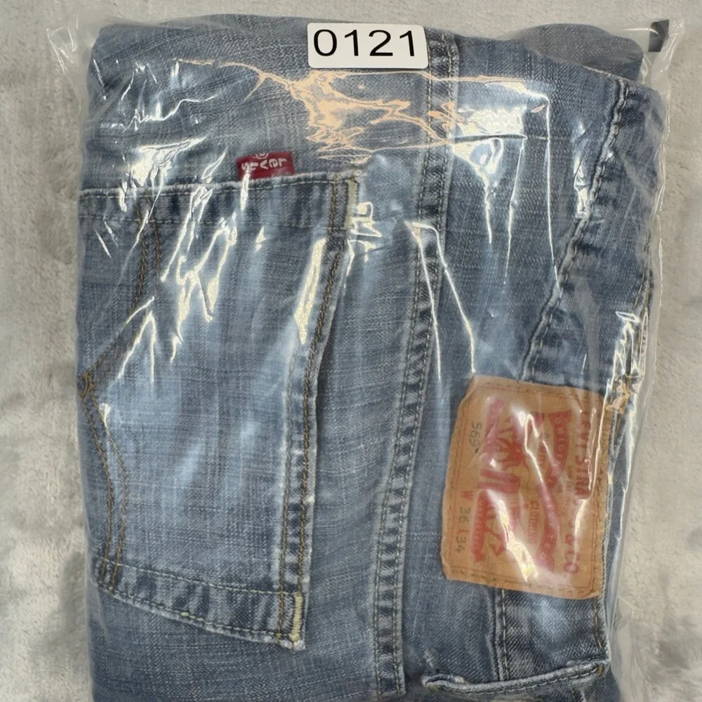 Levi's 569 Loose Straight Jeans 36x34 Blue Cotton Denim Distressed